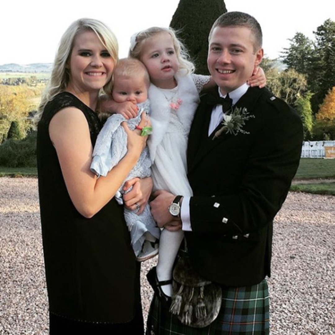 Elizabeth Smart Opens Up About Sharing Her Kidnapping Story With Her Children - E! Online - NewsOpener Elizabeth Smart Opens Up About Sharing Her Kidnapping Story With Her Children - E! Online